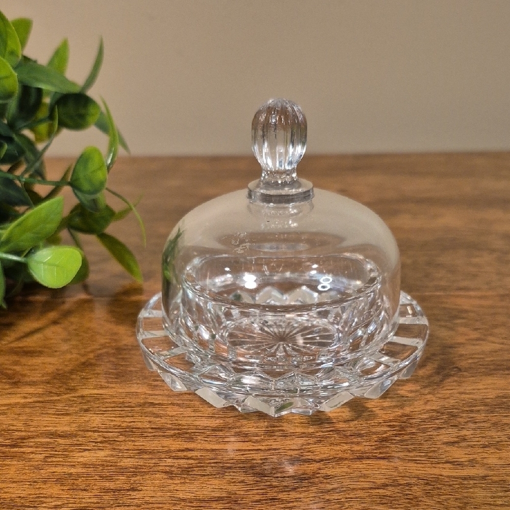 MIKASA Salina Individual Round Domed Lidded Cloche Butter Pat Dish